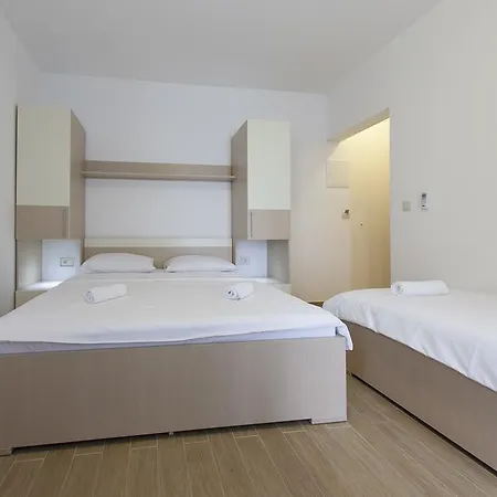 Klara Guest house Baska Voda